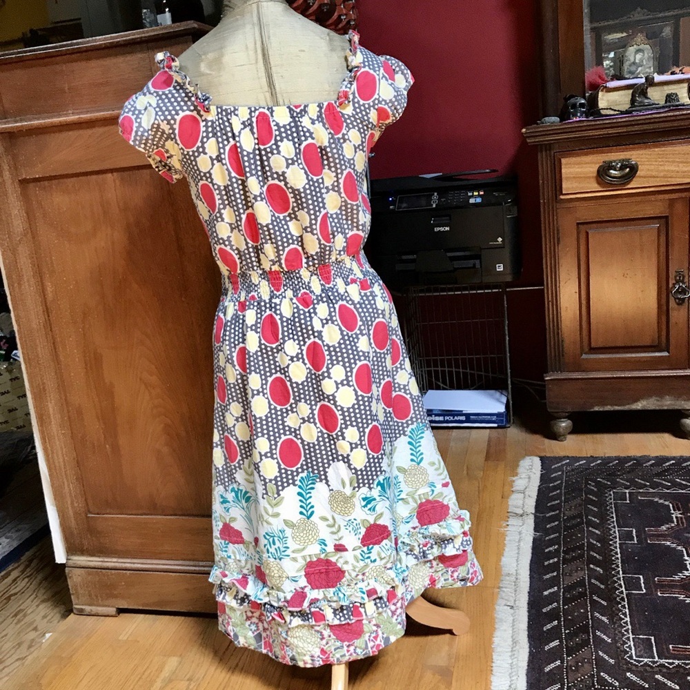 Vintage style ruffled hem dress with pockets. S - Picture 3 of 4